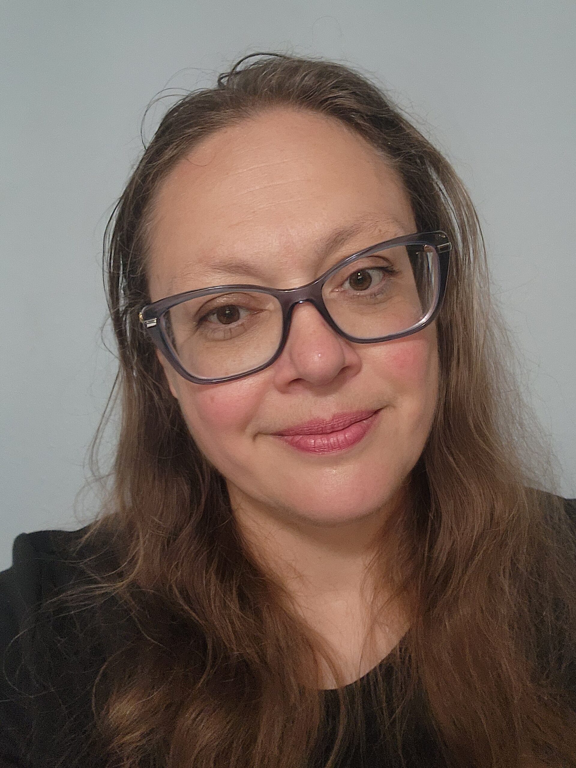Bobbie Schneider, SMS Social Media Expert, Manager, Author of Social Media, Sanity & You: A Guide to Mental Wellness for the Digital Marketer