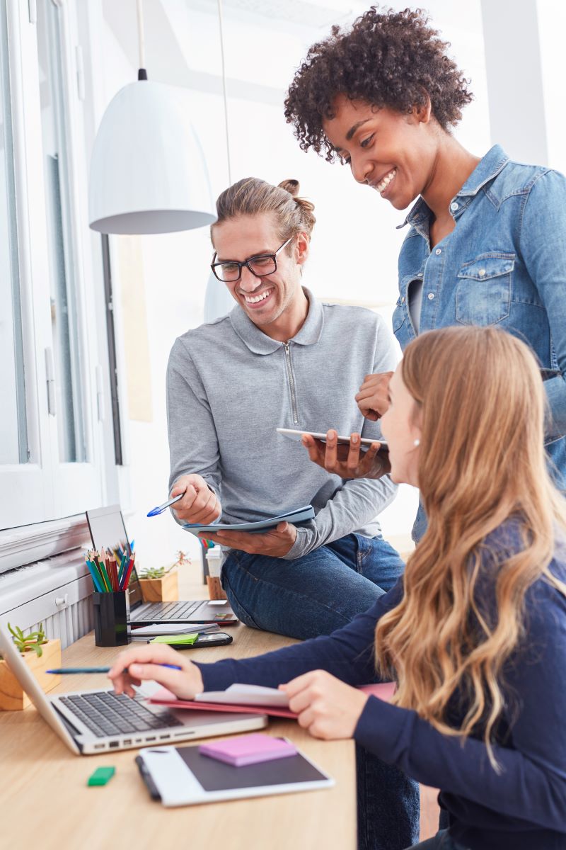 social-media-team Social media market8ing requires that individuals to plan long-term, but be ready for immediate changes and shifts in audiences and platforms